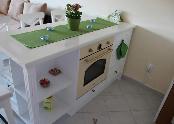 Apartament Karchevi *